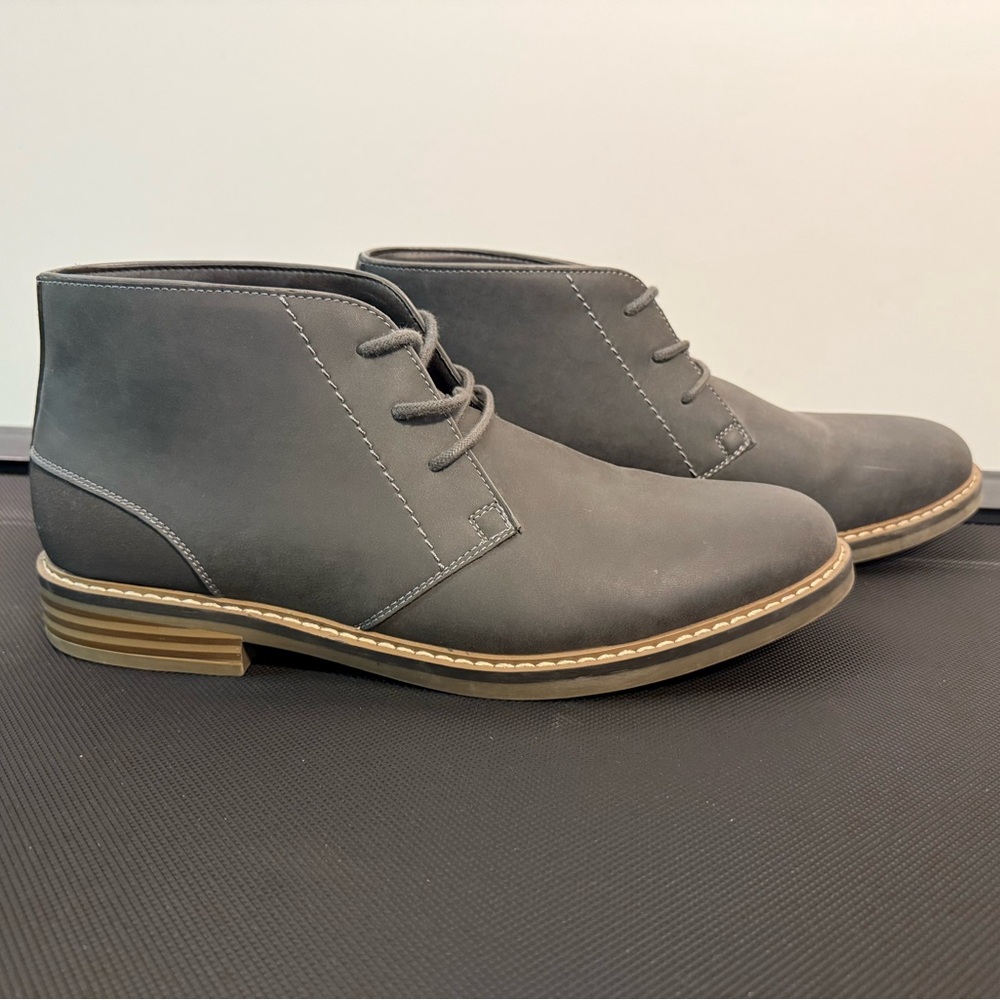 Arizona Jeans Dutton Gray Chukka Boots